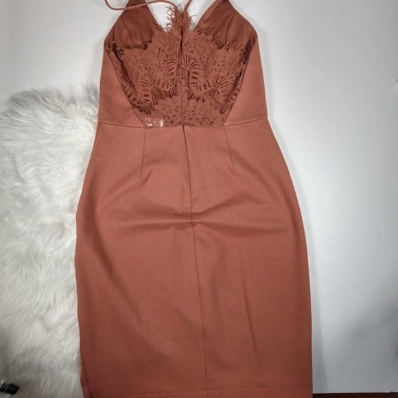 ASTR the Label Lace Bodycon Dress - NWOT - Picture 5 of 10